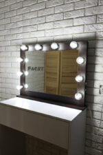 Гримерное зеркало "Голливуд" 78х60 см.